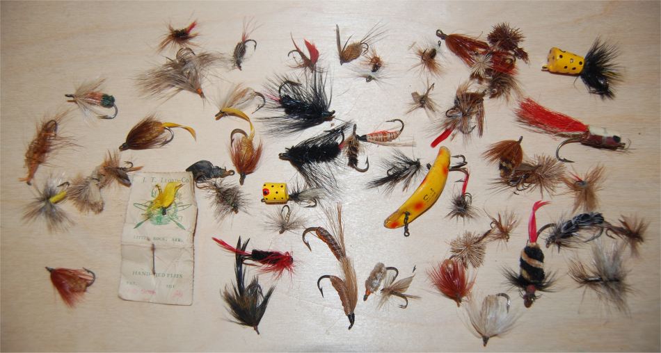 Assorted Makers - Pile of fly rod lures - Click Image to Close
